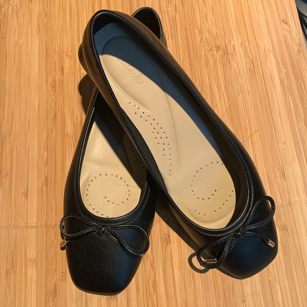 NWOT Clarks Black Ballet Flats Ubree sz 7 (runs large)